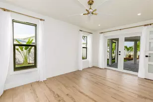 10350 Paradise Blvd, Treasure Island, FL 33706 - Photo 20