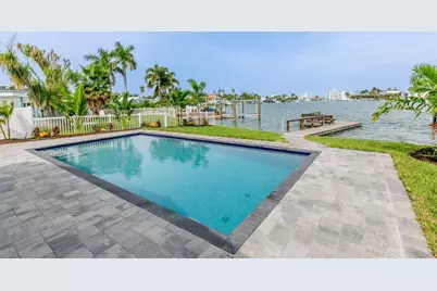 10350 Paradise Boulevard, Treasure Island, FL 33706 - Photo 34