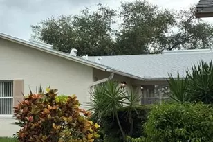 3139 38th St S, Saint Petersburg, FL 33711 - Photo 2