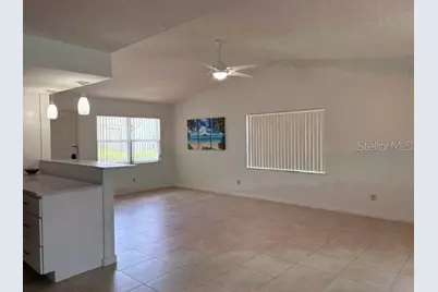 3139 38th Street S #A, Saint Petersburg, FL 33711 - Photo 2