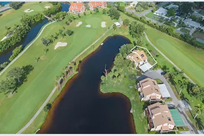 1328 Pelican Creek Crossing #D, Saint Petersburg, FL 33707 - Photo 8