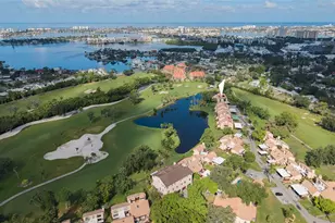 1328 Pelican Creek Crossing, Saint Petersburg, FL 33707 - Photo 28