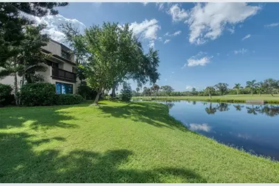 1328 Pelican Creek Crossing #D, Saint Petersburg, FL 33707 - Photo 26