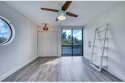 1328 Pelican Creek Crossing #D, Saint Petersburg, FL 33707 - Photo 50