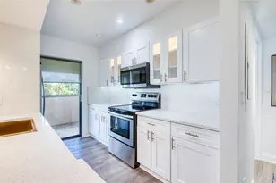 1328 Pelican Creek Crossing, Saint Petersburg, FL 33707 - Photo 20