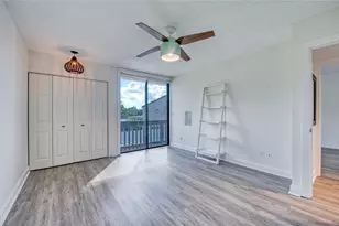 1328 Pelican Creek Crossing, Saint Petersburg, FL 33707 - Photo 76