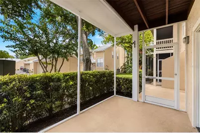 13007 Lorna Place, Tampa, FL 33618 - Photo 6