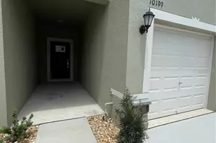10199 Trumpet Honeysuckle Wy, San Antonio, FL 33576 - Photo 2