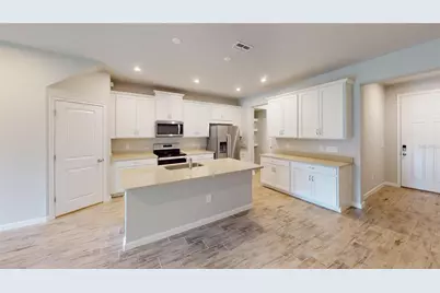 26130 Fantasy Sky Lane, Lutz, FL 33559 - Photo 6