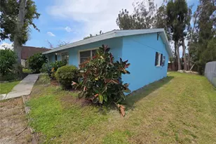 4136 S Lockwood Ridge Rd, Sarasota, FL 34231 - Photo 2