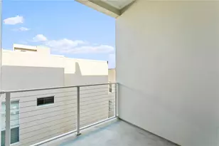 368 6th St S, Saint Petersburg, FL 33701 - Photo 34