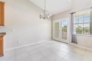 6008 Fishhawk Crossing Blvd, Lithia, FL 33547 - Photo 10