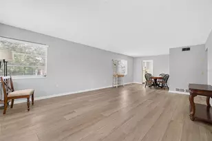 5955 18th St N, Saint Petersburg, FL 33714 - Photo 2