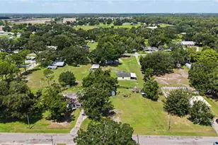 3015 Der Rd, Plant City, FL 33566 - Photo 6