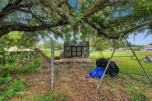 3015 Der Rd, Plant City, FL 33566 - Photo 56