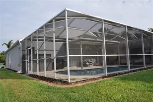 1842 Ridgelake Ct, Wesley Chapel, FL 33543 - Photo 4