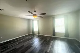 8613 Andalucia Field Dr, Tampa, FL 33637 - Photo 12