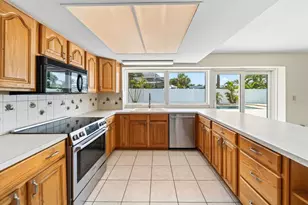 230 N Tessier Dr, Saint Pete Beach, FL 33706 - Photo 10
