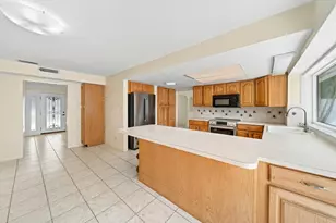230 N Tessier Dr, Saint Pete Beach, FL 33706 - Photo 12