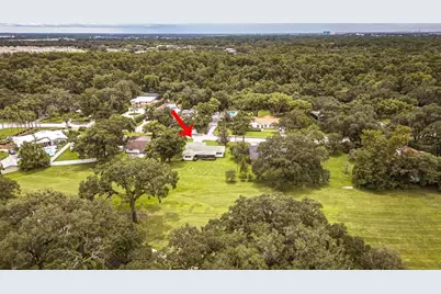 936 N Riverhills Drive, Tampa, FL 33617 - Photo 2