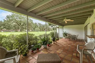 936 N Riverhills Dr, Tampa, FL 33617 - Photo 8