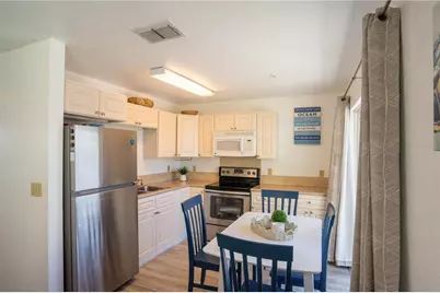 1802 Gulf Boulevard #8, Indian Rocks Beach, FL 33785 - Photo 4