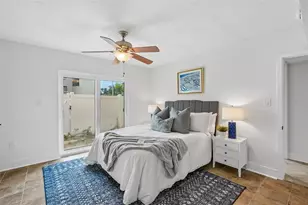 8911 Blind Pass Rd, Saint Petersburg, FL 33706 - Photo 32