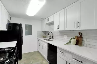 8911 Blind Pass Road #104, Saint Petersburg, FL 33706 - Photo 28