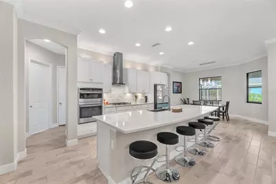 814 Tirano Way, Sun City Center, FL 33573 - Photo 4
