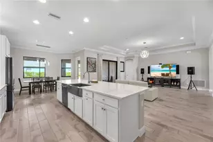 814 Tirano Wy, Sun City Center, FL 33573 - Photo 6