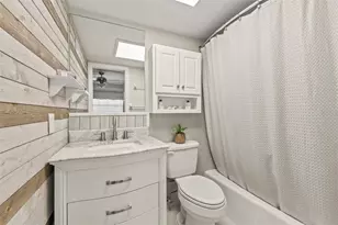 500 Glennes Ln, Dunedin, FL 34698 - Photo 6