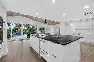 8009 13th Ave S, Saint Petersburg, FL 33707 - Photo 14