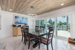 1826 Venetian Point Dr, Clearwater, FL 33755 - Photo 18
