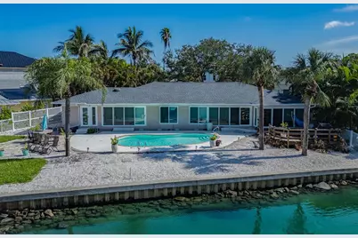 1826 Venetian Point Drive, Clearwater, FL 33755 - Photo 38