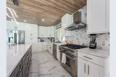 1826 Venetian Point Drive, Clearwater, FL 33755 - Photo 16