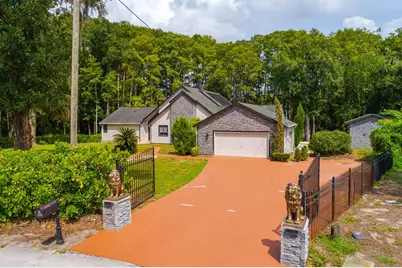 8900 Sharon Drive, New Port Richey, FL 34654 - Photo 6