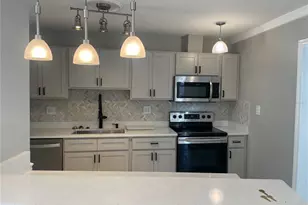 4608 S Hesperides St, Tampa, FL 33611 - Photo 8