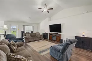 12258 Harris Hawk Rd, Weeki Wachee, FL 34614 - Photo 10