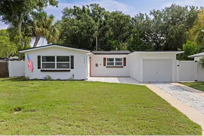 1317 Essex Drive N, Saint Petersburg, FL 33710 - Photo 1