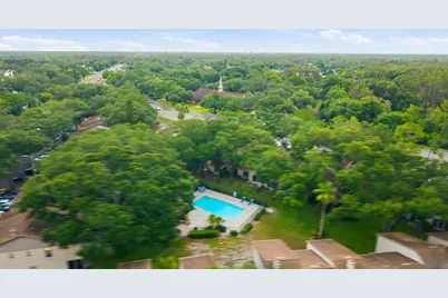 2350 Fletchers Point Circle, Tampa, FL 33613 - Photo 34