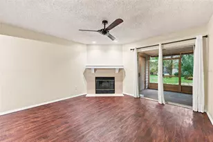 2350 Fletchers Point Cir, Tampa, FL 33613 - Photo 14