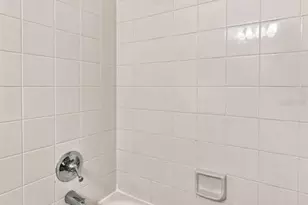 2350 Fletchers Point Cir, Tampa, FL 33613 - Photo 20
