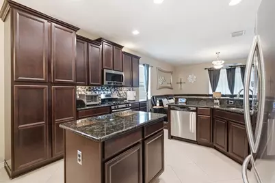 11105 Wembley Landing Drive, Lithia, FL 33547 - Photo 10