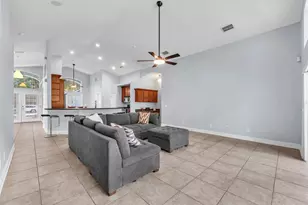 16405 Bridgewalk Dr, Lithia, FL 33547 - Photo 16