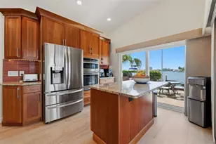 661 79th Cir S, Saint Petersburg, FL 33707 - Photo 20