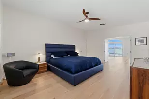661 79th Cir S, Saint Petersburg, FL 33707 - Photo 32