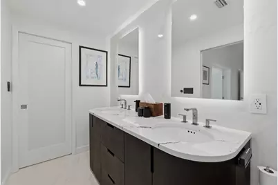 661 79th Circle S, Saint Petersburg, FL 33707 - Photo 26