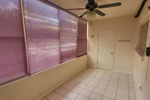 911 Washington Ave, Largo, FL 33770 - Photo 8