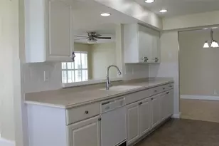 9045 40th St N, Pinellas Park, FL 33782 - Photo 6