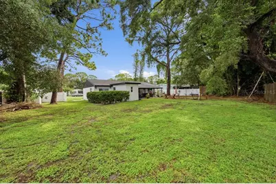 6350 60th Avenue N, Saint Petersburg, FL 33709 - Photo 6